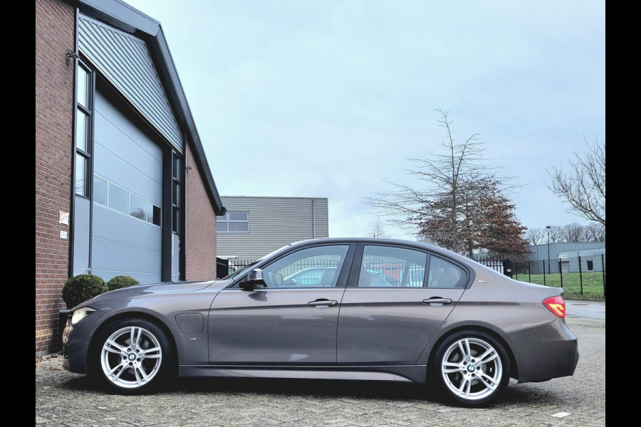 BMW 3-serie 330e M-sport Centennial High Executive (1e eig. NL-auto met NAP)