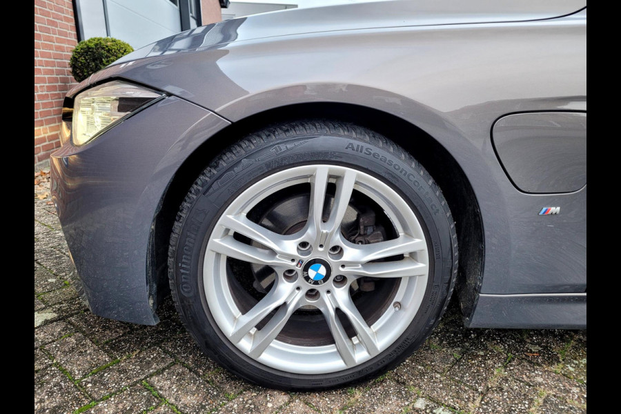 BMW 3-serie 330e M-sport Centennial High Executive (1e eig. NL-auto met NAP)