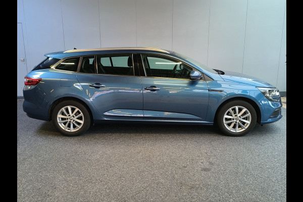 Renault MEGANE Estate 1.3 TCe Limited 140 PK uit 2019 Rijklaar + 12 maanden Bovag-garantie Henk Jongen Auto's in Helmond,  al 50 jaar service zoals 't hoort!