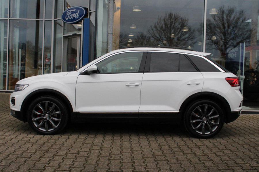 Volkswagen T-Roc 2.0 TSI 4Motion Sport | Trekhaak 1700KG | Stoelverwarming | Climate Control | Parkeersensoren |