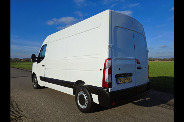 Renault Master T35 2.3 dCi L2 H2 - 150 Pk - Euro 6 - Navi - ParkeerCamera - Airco - Cruise Control