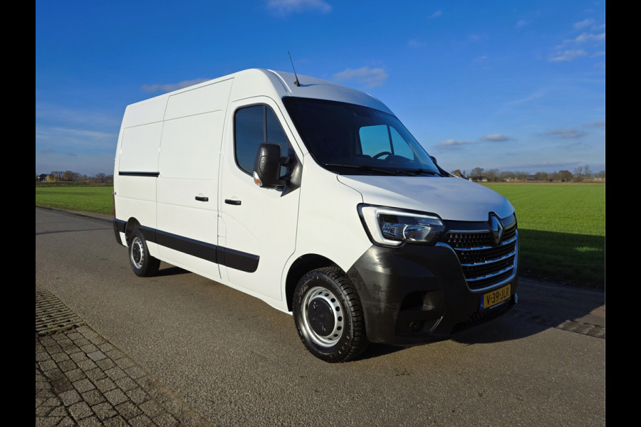 Renault Master T35 2.3 dCi L2 H2 - 150 Pk - Euro 6 - Navi - ParkeerCamera - Airco - Cruise Control