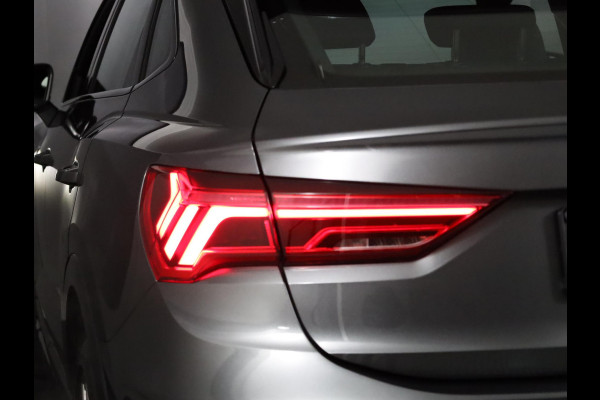 Audi Q3 Sportback 45 TFSI e S Edition 245 pk S-tronic | Navigatie | Panoramadak | Parkeersensoren | Achteruitrijcamera | Adaptieve cruise control | Stoelverwarming |