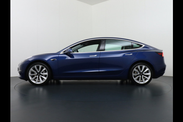 Tesla Model 3 Long Range 75kWh 463PK FSD-Full Self Driving Computer-3 Premium Audio 4wd Lmv 19" AutoPilot Panoramadak Camera's Leder Adaptive- Stoel en achterbank verwarming Keyless Electr.Stoelen+Memory+Easy-Entry WiFi Origineel Nederlandse auto, 1e Eigenaar, Grootste accu, Tot 16,5kwh thuis laden.