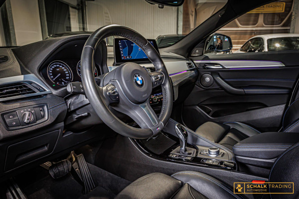 BMW X2 SDrive20i M-sport NAP Panoramadak Camera Leder H&K