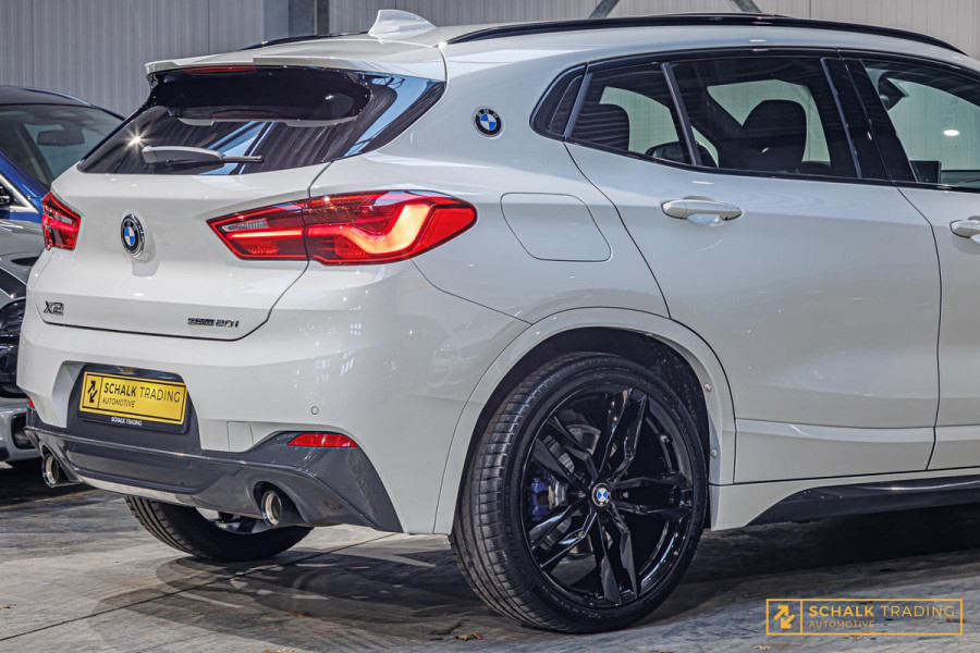 BMW X2 SDrive20i M-sport NAP Panoramadak Camera Leder H&K