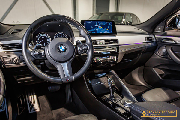 BMW X2 SDrive20i M-sport NAP Panoramadak Camera Leder H&K