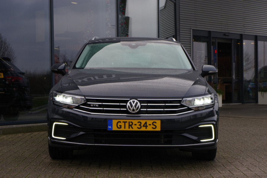 Volkswagen Passat Variant 1.4 TSI PHEV 218 PK GTE Business, Leder, LED, Camera, Stoelverwarming