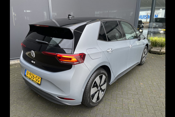 Volkswagen ID.3 Pro Advantage 58 kWh //NIEUW/ Subsidie regeling nog tot 31-12-2024 Clim. control - Cruise control - Parks.v+a - stuur en v.stoelen vw - Park Assist - Tel/Connect/radio - MFL stuurwiel - ramen E-VZ - Spiegels E-V+V