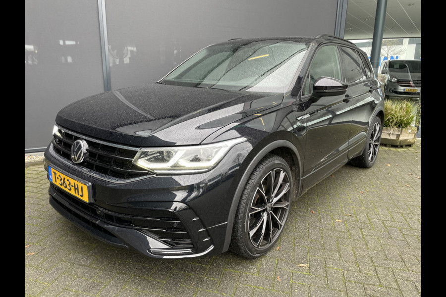 Volkswagen Tiguan 1.5 TSI Elegance Full options!! panorama schuif / kanteldak tv schermen 20 inch velgen