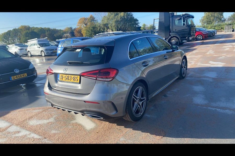 Mercedes-Benz A-Klasse 180 Business Sport AMG Automaat