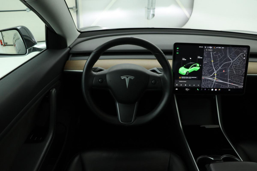 Tesla Model 3 Standard RWD Plus | Autopilot | Panoramadak | Leder | Stoelverwarming | Full LED | Camera | Navigatie