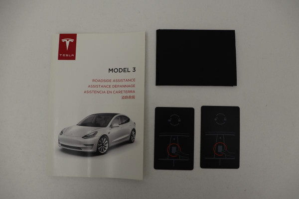 Tesla Model 3 Standard RWD Plus | Autopilot | Panoramadak | Leder | Stoelverwarming | Full LED | Camera | Navigatie