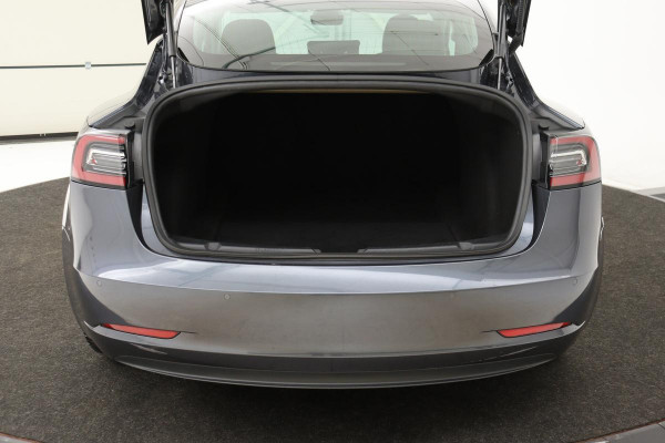 Tesla Model 3 Standard RWD Plus | Autopilot | Panoramadak | Leder | Stoelverwarming | Full LED | Camera | Navigatie