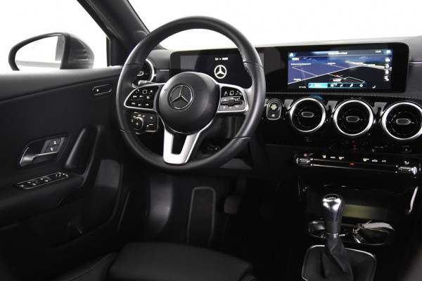 Mercedes-Benz A-Klasse 180 *1ste Eigenaar*Leer*Navigatie*Stoelverwarming*