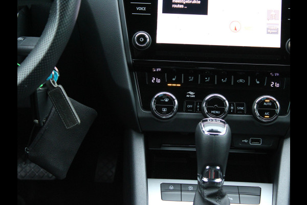 Škoda Octavia Combi 1.5 TSI Greentech Sport Business NL AUTO | CAMERA | CARPLAY | SPORTSTOELEN