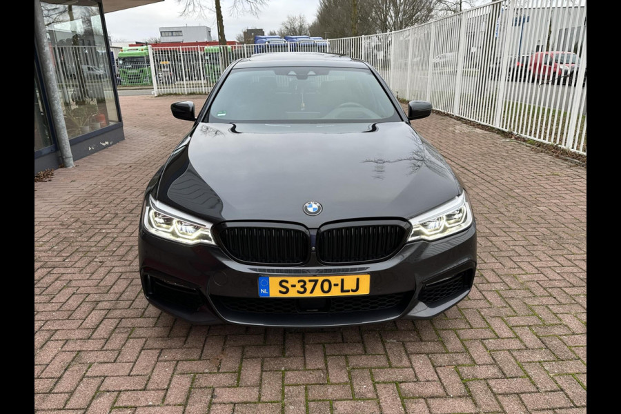 BMW 5 Serie 530i xDrive | M Sport | Vol Opties