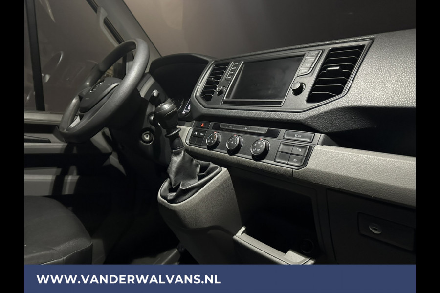 Volkswagen Crafter 2.0 TDI 141pk L3H2 L2H1 Euro6 Airco | Navigatie | Apple Carplay | Android Auto | Trekhaak Parkeersensoren, Bijrijdersbank