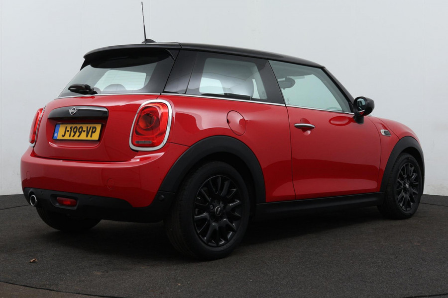 MINI Mini 1.5 Cooper Pepper Business FACE LIFT (1e Eig, Dealer OndH, NL-auto, Navi, Parkeersensoren, Airco, Cruise Con, Etc)