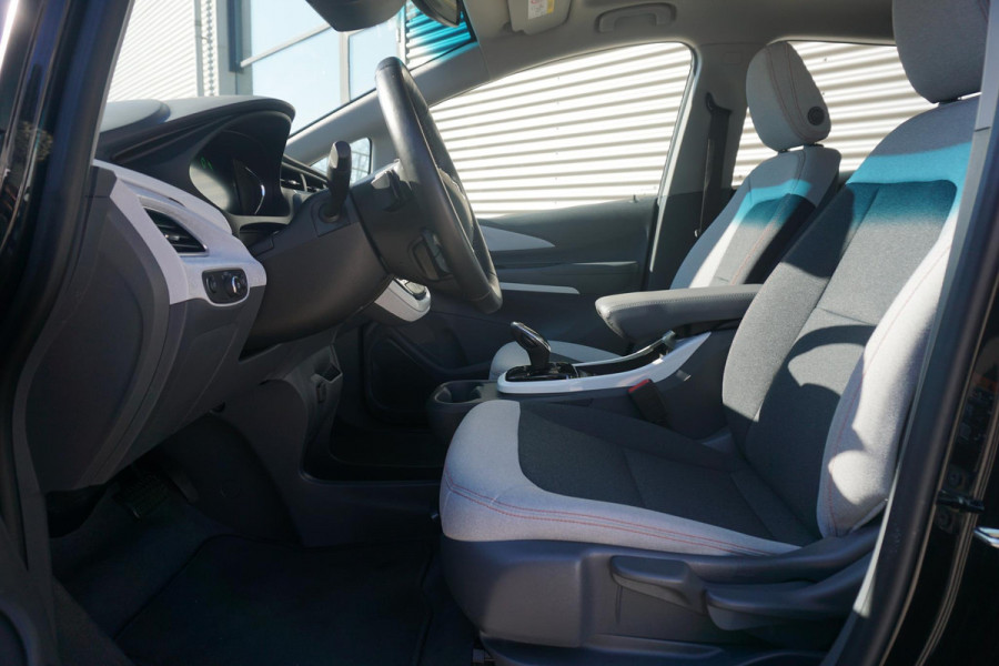 Opel Ampera-E Business 60 kWh Apple Carplay | Verwr. stoelen |