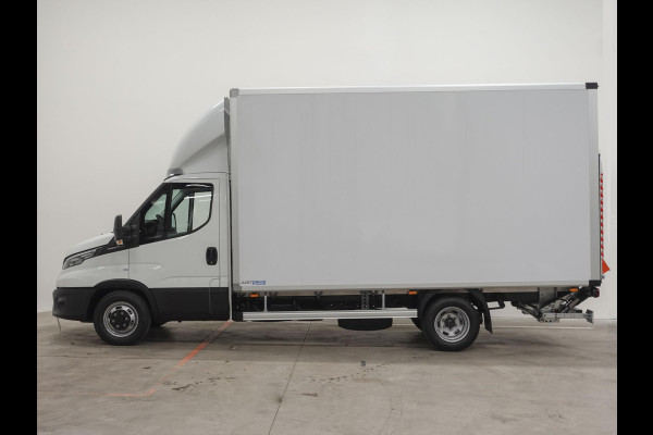 Iveco Daily 35C18 3.0 180pk Automaat Bakwagen Laadklep Dubbellucht 440x211x235 Airco Cruise control LED Navi Camera