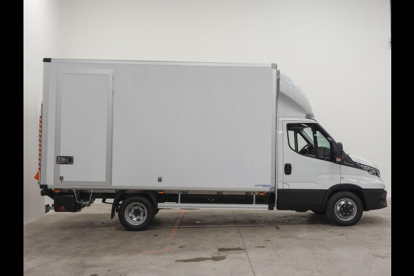 Iveco Daily 35C18 3.0 180pk Automaat Bakwagen Laadklep Dubbellucht 440x211x235 Airco Cruise control LED Navi Camera