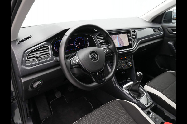 Volkswagen T-Roc 1.5 TSI Sport Navigatie Camera Clima Led 286