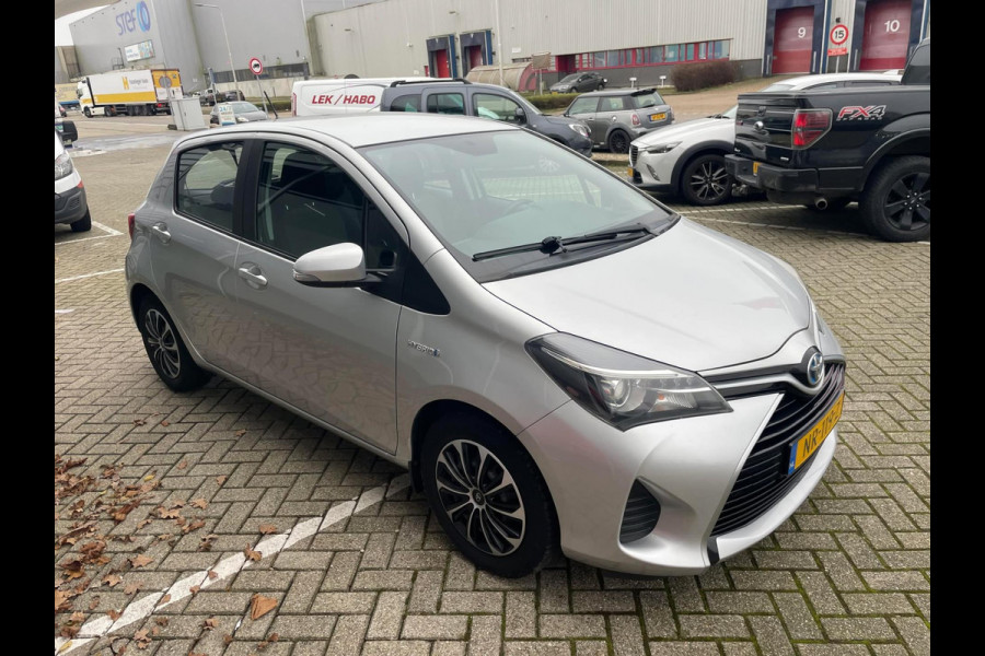 Toyota Yaris 1.5 Hybrid Aspiration Camera/navigatie/1e eigenaar