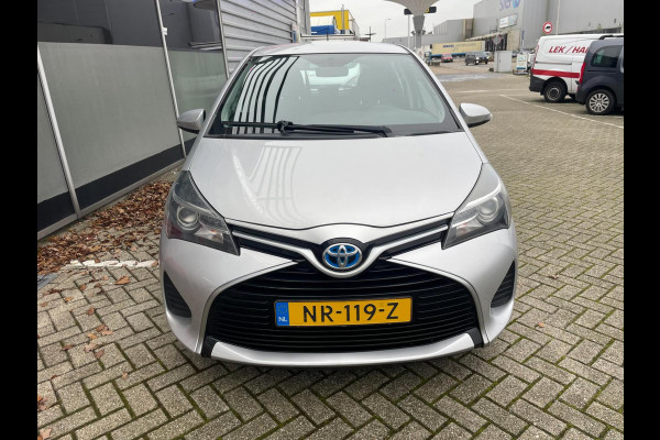 Toyota Yaris 1.5 Hybrid Aspiration Camera/navigatie/1e eigenaar