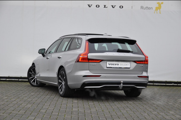 Volvo V60 T6 350PK Automaat Recharge AWD Plus Dark / Adaptieve cruise control / BLIS / Panoramadak / Harman Kardon audio /  Apple carplay / Elektrische stoelen met geheugen / Parkeersensoren met 360 camera / Trekhaak / Elektrische achterklep