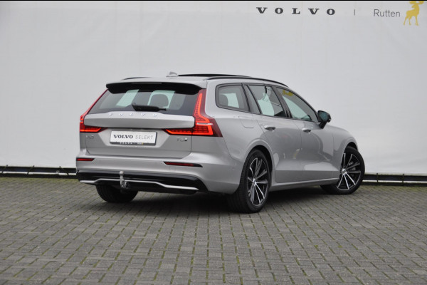 Volvo V60 T6 350PK Automaat Recharge AWD Plus Dark / Adaptieve cruise control / BLIS / Panoramadak / Harman Kardon audio /  Apple carplay / Elektrische stoelen met geheugen / Parkeersensoren met 360 camera / Trekhaak / Elektrische achterklep