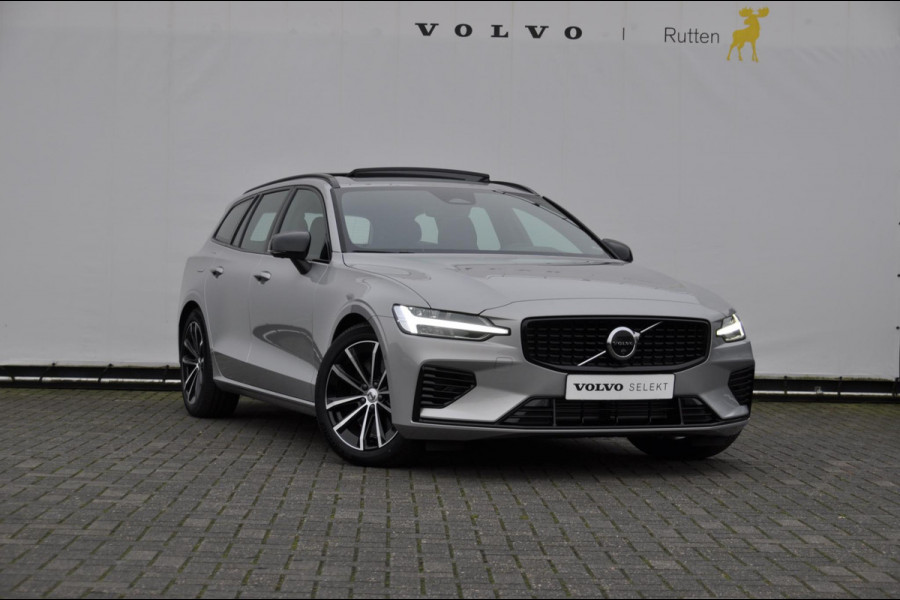 Volvo V60 T6 350PK Automaat Recharge AWD Plus Dark / Adaptieve cruise control / BLIS / Panoramadak / Harman Kardon audio /  Apple carplay / Elektrische stoelen met geheugen / Parkeersensoren met 360 camera / Trekhaak / Elektrische achterklep