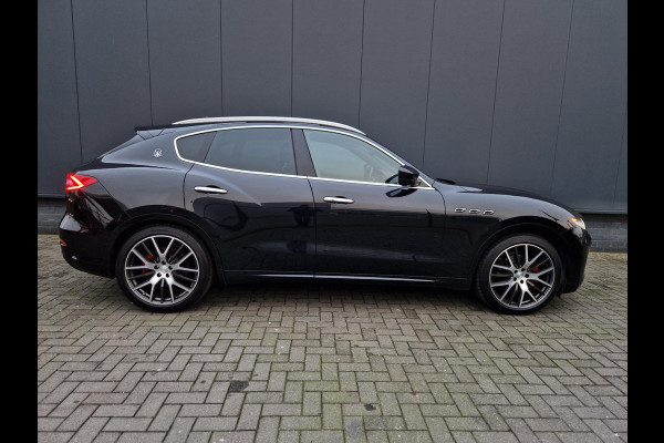 Maserati Levante 3.0 V6 D AWD Gransport /Pano /Luchtvering /Soundbox