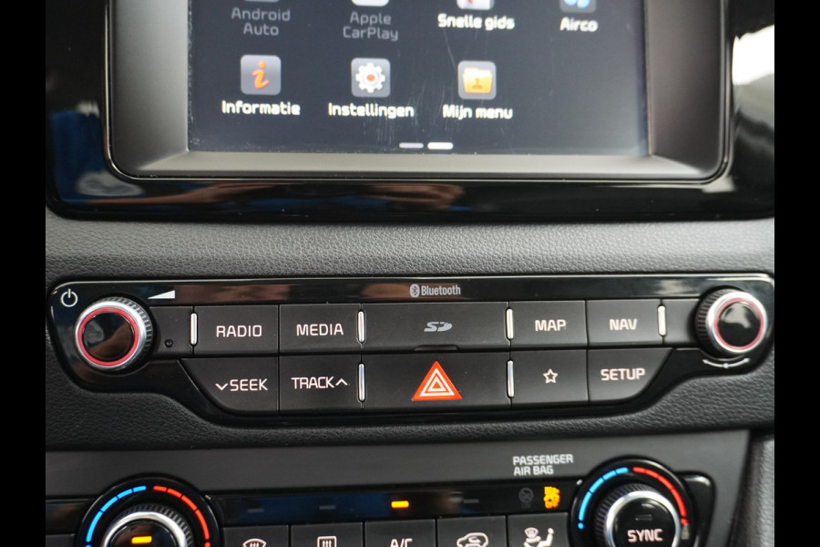 Kia Niro Hybrid AUT.6 DynamicLine Leer Navi Camera Apple Carplay Android Auto Spoorassistent active Keyless Pdc Tel. Usb Ecc Cruise Lane- Decordelen chroom  Glas solar control Voorruit verwarmbaar OPrig. NLse auto