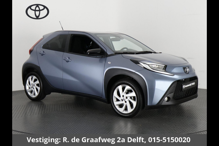 Toyota Aygo X 1.0 VVT-i MT first | Stoelverwarming | Apple CarPlay & AndroidAUTO | Camera