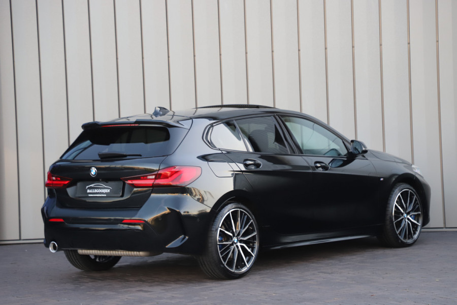 BMW 1-serie 118i High Executive Edition M-Sport | Head-up | Pano | Keyles-go | Harman/Kardon | ACC | Sfeerverlichting | Memory | Led | 2019.