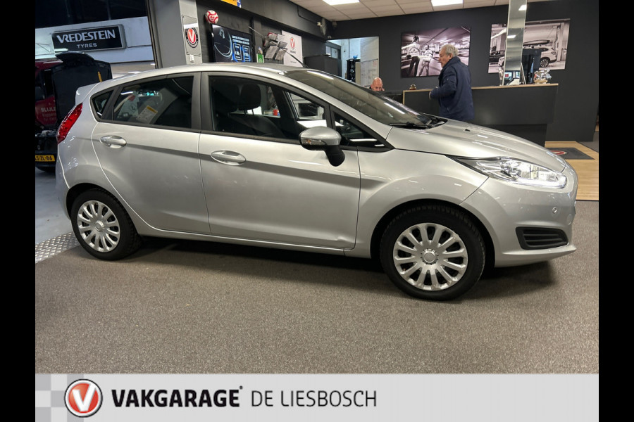 Ford Fiesta 1.0 Style Ultimate,navi,media,boeken,pdc,mf stuur