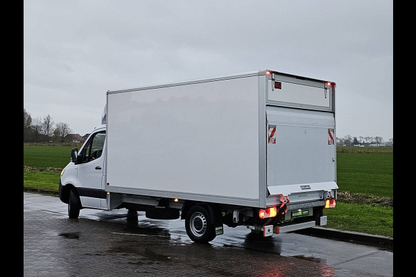 Mercedes-Benz Sprinter 315 Bakwagen Laadklep Airco Zijdeur Spoiler 150Pk Lat-om-Lat Betimmerd Euro6!