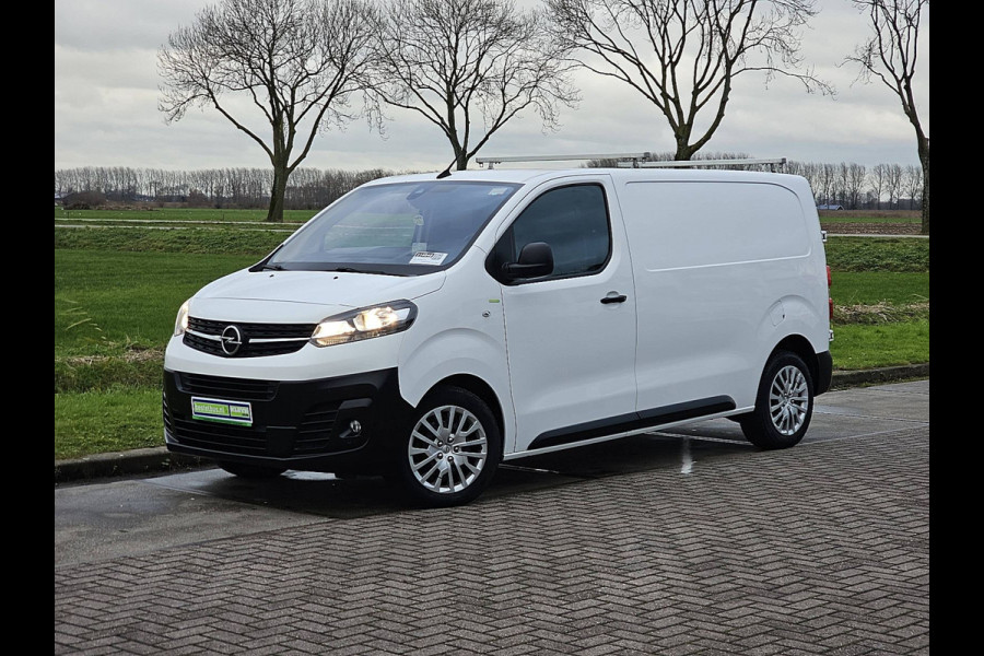 Opel Vivaro 2.0 CDTI L2H1 Edition Navi Airco Trekhaak Camera Pdc 3-Zits NAP Euro6