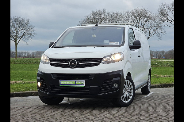 Opel Vivaro 2.0 CDTI L2H1 Edition Navi Airco Trekhaak Camera Pdc 3-Zits NAP Euro6