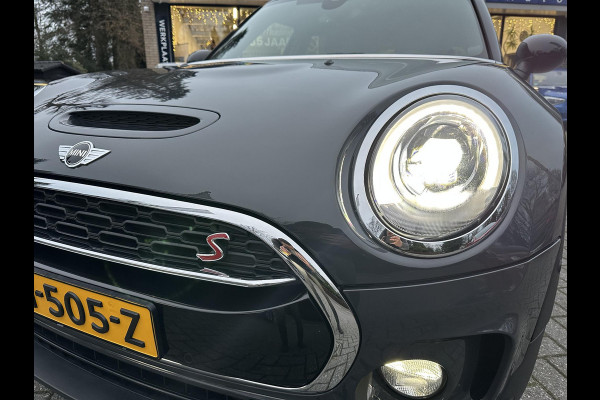 MINI Clubman 2.0 Cooper S 192PK Automaat Serious Business Navi|LED|Keyless|Panorama|Harman-Kardon