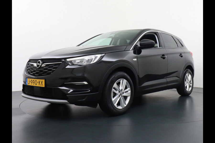 Opel Grandland X T131PK AUT-8 Apple Carplay Android Auto Navi Ecc Pdc Autom.AchterklepAGR-Stoel Cruise Control Keyless LaneAssist DAB Bluetooth Connected Led Licht-Regensensor Business Executive 1ste Eigenaar 1300 kg trekvermogen 39.000 nieuw!