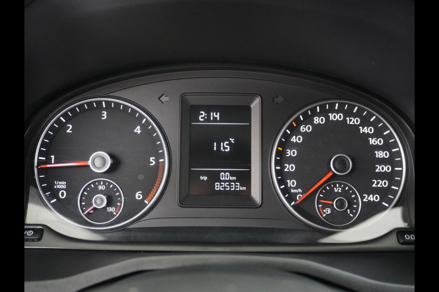 Volkswagen Caddy 2.0TDI EURO 6 Airco Schuifdeur-R Betonplex-Vloer Lat om Lat betimmering Multimedia systeem ESP ASR Elek.ramen Buitenspiegels ele Vervolgbotsing preventie Bluetooth  Brake Assist System Achterruit+Wissers+verwarmd Tussenwand m rooster Achterruitenwisser
