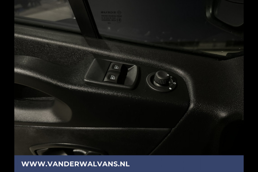 Renault Trafic 2.0 dCi 120pk **BPM VRIJ voor de Ondernemer** L2H1 Euro6 Airco | LED | Navigatie | Imperiaal | Trekhaak | Cruisecontrol Parkeersensoren, Bijrijdersbank