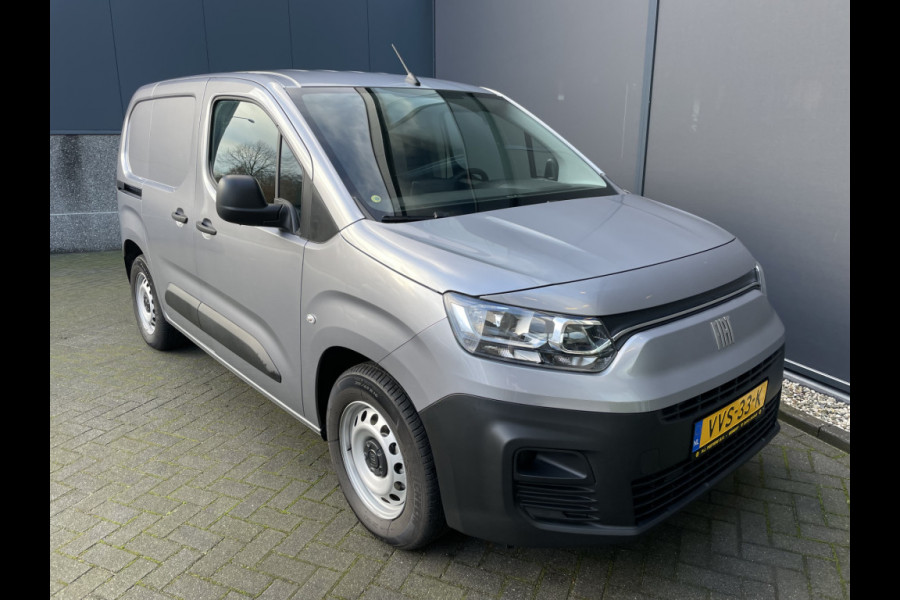 Fiat E-Doblò 136 L1 50 kWh Airco - Cruise control - ParkS-A - Radio - USB - CD+AB - Ramen E-VZ - L-Steun - Zijschuifd-R - Laadvloer - Tussenschot-V