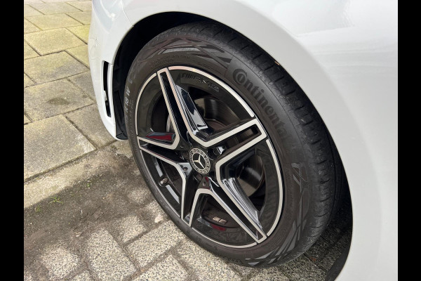 Mercedes-Benz A-Klasse 200 Premium Plus AMG Pano Memory