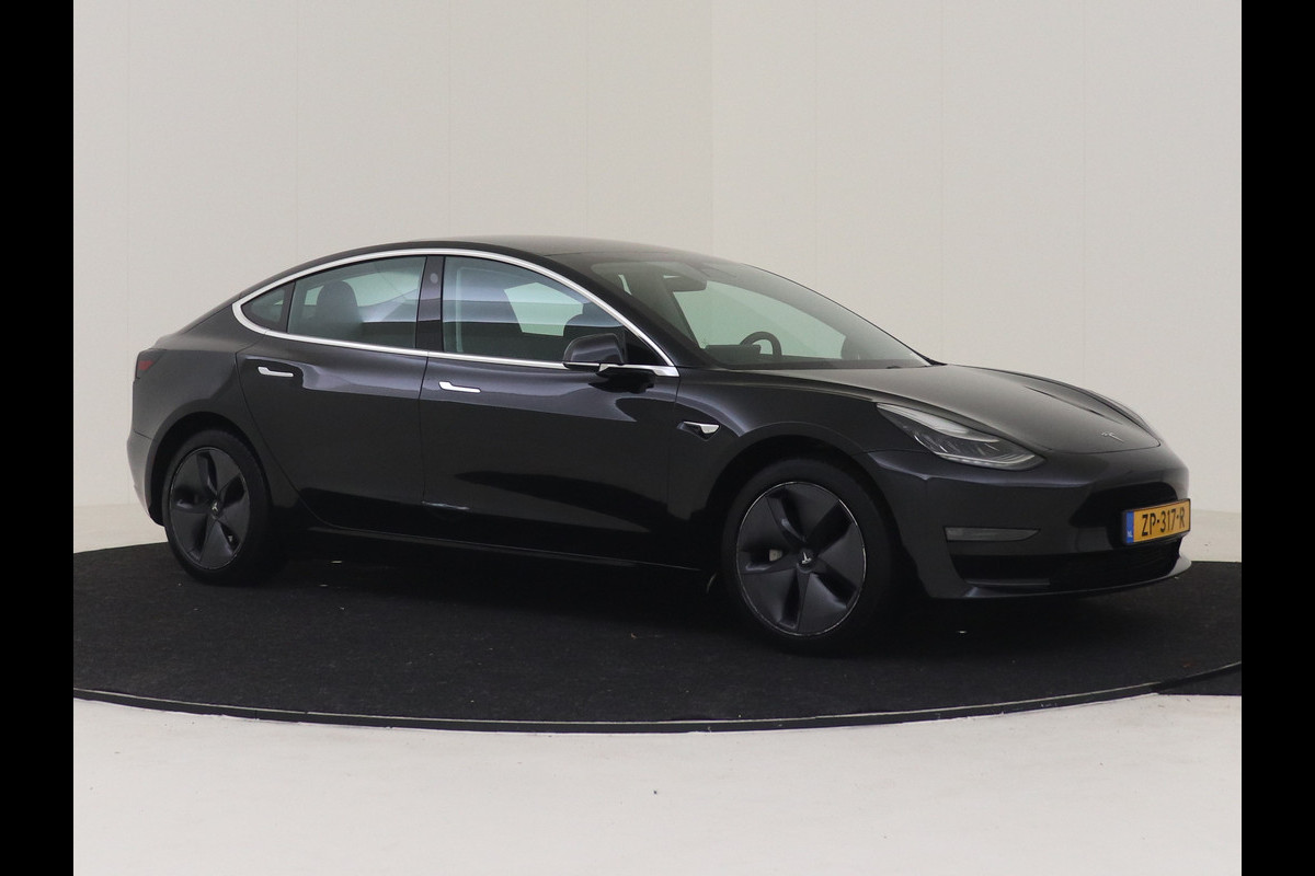 Tesla Model 3 Long Range AWD 75 kWh PREMIUM AUDIO TREKHAAK PANORAMADAK AUTOPILOT ZWART LEDER 360 CAMERA