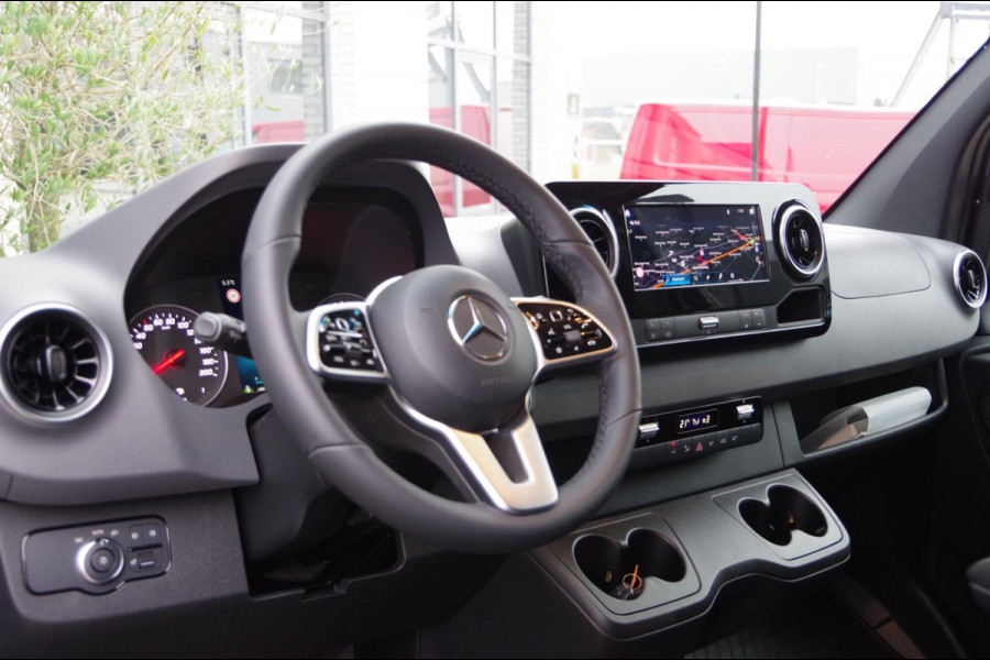 Mercedes-Benz Sprinter 319 3.0 CDI V6 L2H1 LED, 3.5T TREKHAAK, ADAPT. CRUISE, MBUX 10'', CAMERA, NAVI, CLIMA