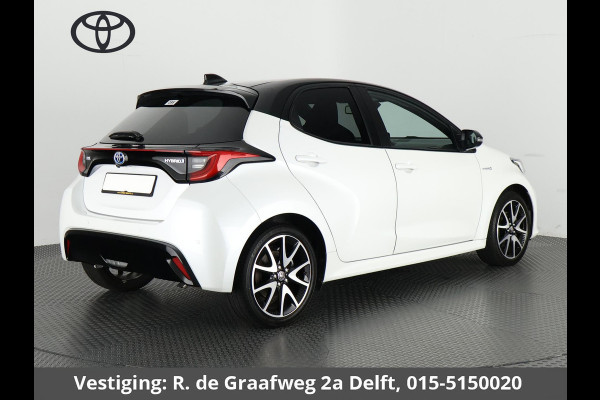 Toyota Yaris 1.5 Hybrid Executive Bi-Tone | Parkeersensoren voor & achter | Stoelverwarming | Leren bekleding |