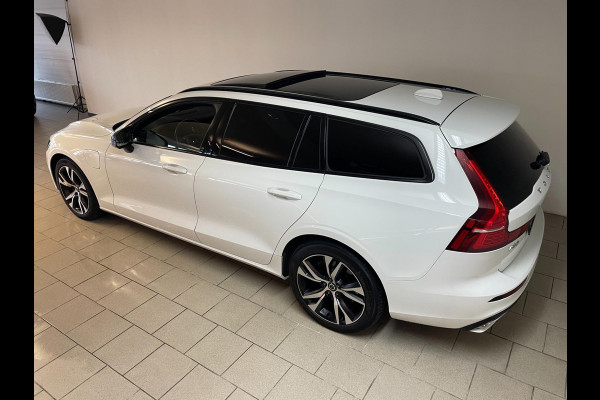 Volvo V60 2.0 T6 Recharge AWD R-Design 340PK PANO DAK AIRCO CLIMA NAVI CRUISE STOELVERW STUURVERW BLUETOOTH LEER VELGEN NIEUWSTAAT